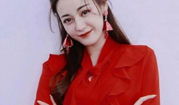 娱乐圈吃瓜迪丽热巴,甜蜜与争议交织的星光之路